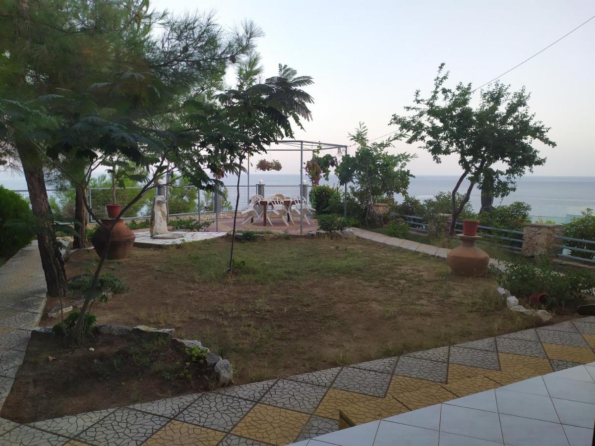 לימנריה Studios Thanasis מראה חיצוני תמונה